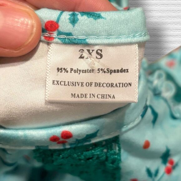 Girls Christmas Holly Print Ruffle Dress 2T Green Red Holiday Long Sleeve - Picture 4 of 6